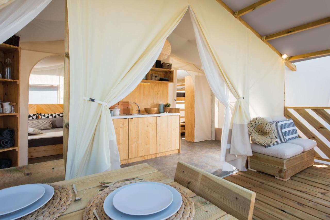 Camping Monja Village *